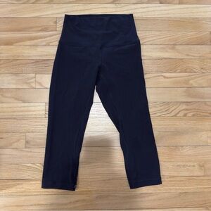 Women's Lululemon Align Crop 21" Black Size 4